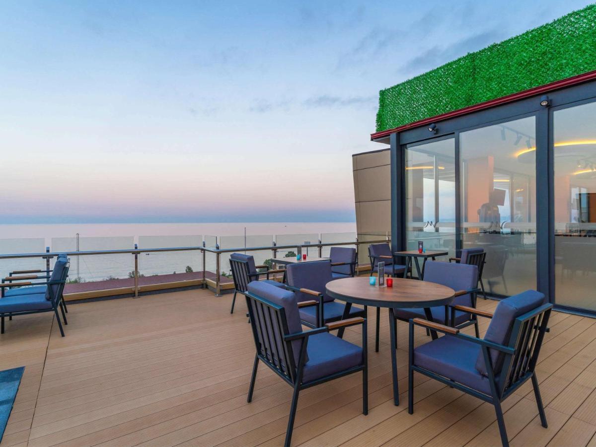 Mercure Trabzon Hotel Bagian luar foto The Sky Bar